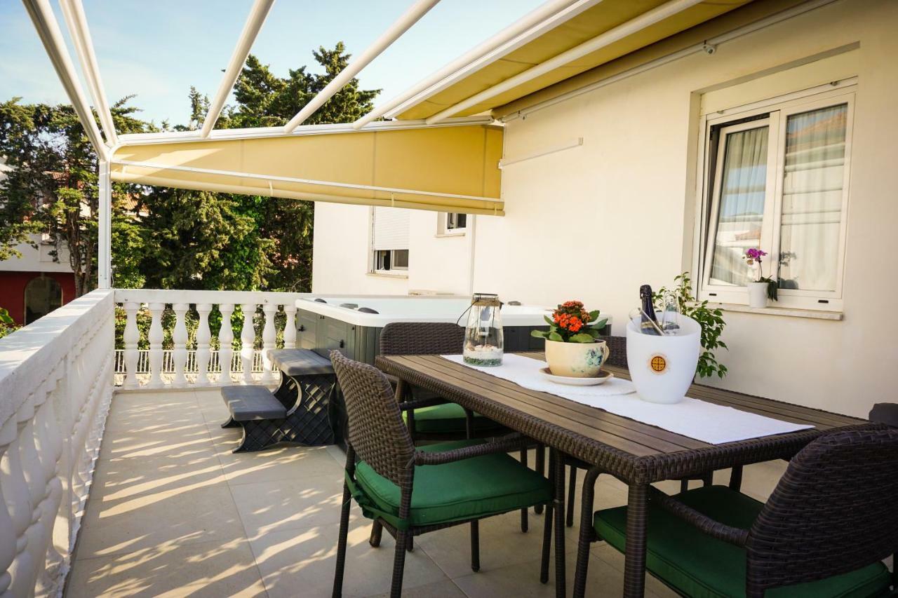 זאדאר Apartment Paula With Private Jacuzzi And Parking- Near The Beach מראה חיצוני תמונה