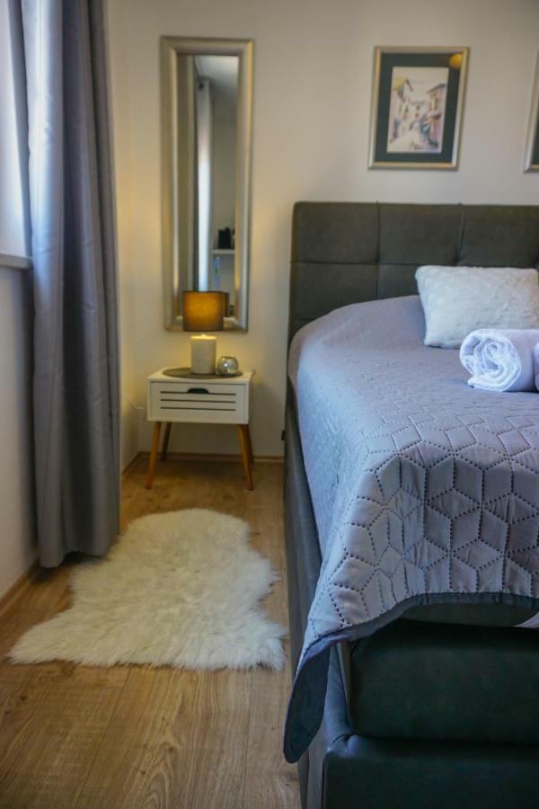 זאדאר Apartment Paula With Private Jacuzzi And Parking- Near The Beach מראה חיצוני תמונה