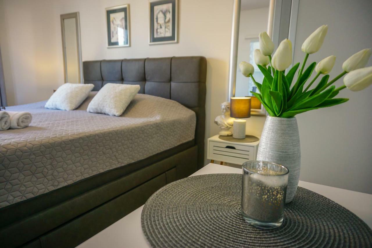 זאדאר Apartment Paula With Private Jacuzzi And Parking- Near The Beach מראה חיצוני תמונה